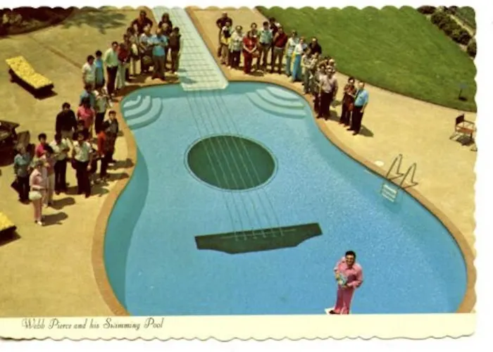 Elvis Hotel But Modernized 3 Beds Pool Parking